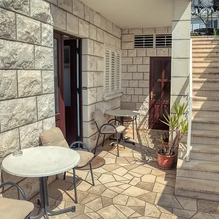 Guesthouse Victoria II Dubrovnik Exterior photo